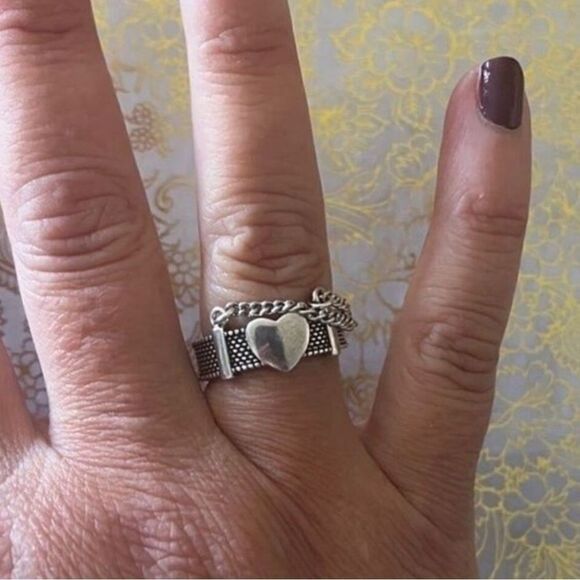 The Unchain My Heart Ring in antiqued Tibetan Silver 925 - Picture 15 of 15